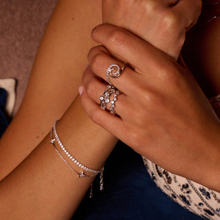 Stříbrný prsten Hot Diamonds Swirl DR335
